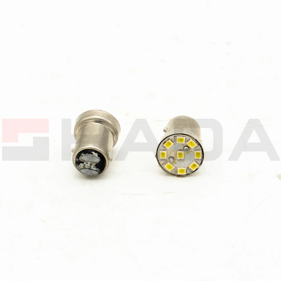 LAMPARA DE 2 LED DE STOP PATAS DESPAREJAS